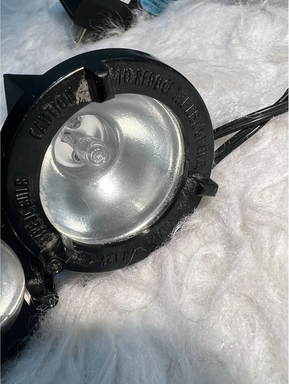 2 Portable Black Lamp: 120V 60Hz HOLMES PRODUCTS CORP.